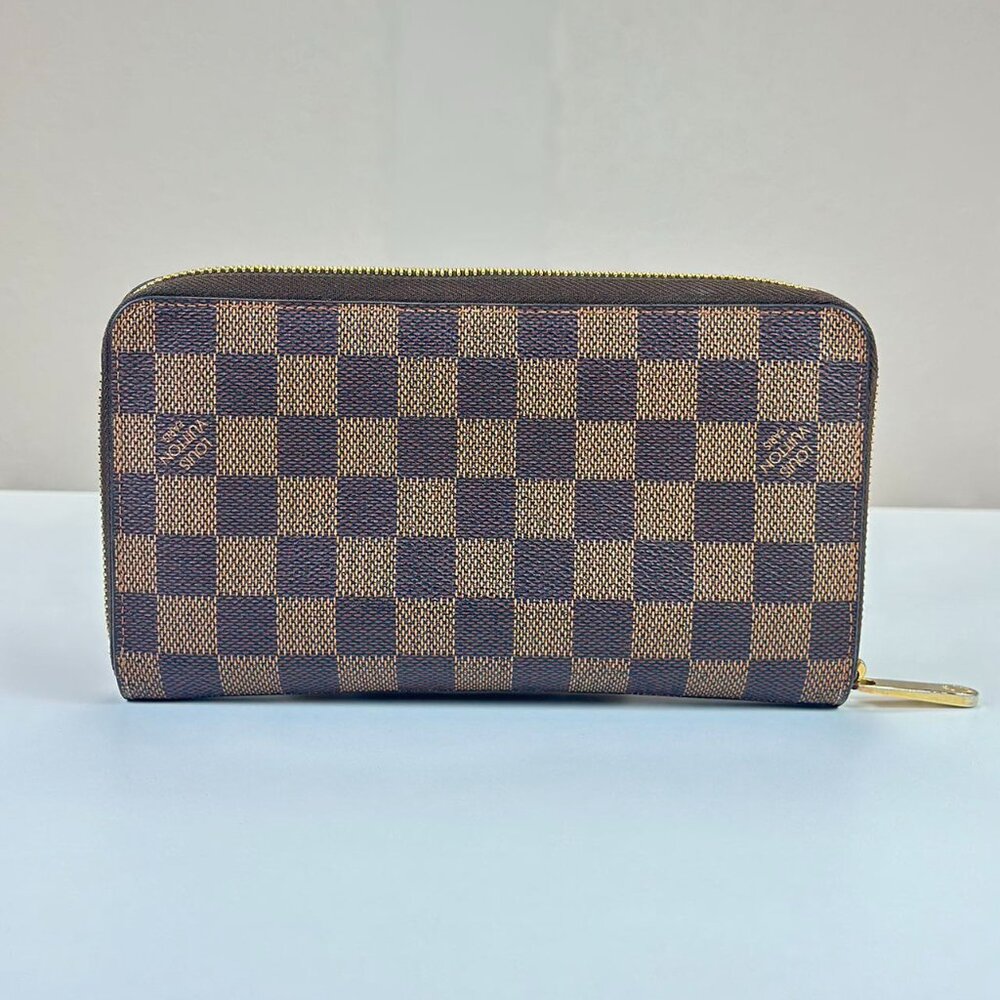 Louis Vuitton Damier Ebene Wallet - Picture 2 of 9